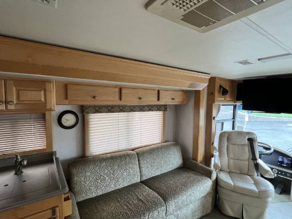 62b4a2261f3f8e285d2a9a5e 2002 Country Coach Class A RV INTRIGUE 40 SUITE OF DREAMS