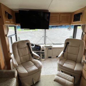 62b4a22704b22a6e0473e115 (1) 2002 Country Coach Class A RV INTRIGUE 40 SUITE OF DREAMS
