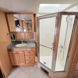 62b4a228555199034f42ee4a 2002 Country Coach Class A RV INTRIGUE 40 SUITE OF DREAMS