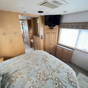 62b4a22d457c157a233532bf 2002 Country Coach Class A RV INTRIGUE 40 SUITE OF DREAMS