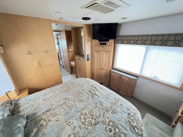 62b4a22d457c157a233532bf 2002 Country Coach Class A RV INTRIGUE 40 SUITE OF DREAMS