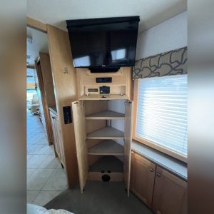 62b4a22e3893227e1b0ee634 2002 Country Coach Class A RV INTRIGUE 40 SUITE OF DREAMS