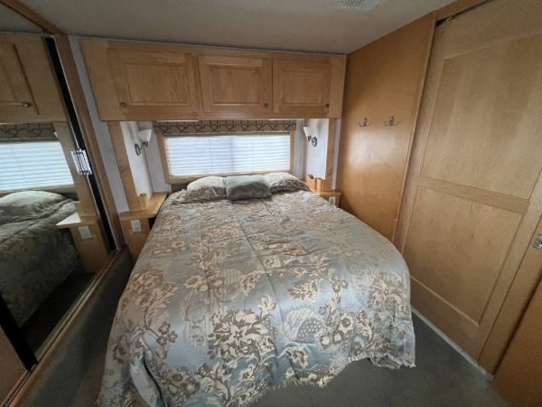 62b4a22f90476000212229b4 2002 Country Coach Class A RV INTRIGUE 40 SUITE OF DREAMS
