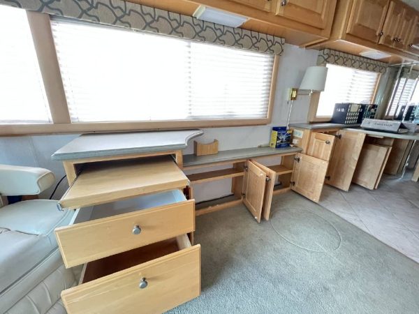 62b4a23909a2f4187d25ca34 2002 Country Coach Class A RV INTRIGUE 40 SUITE OF DREAMS