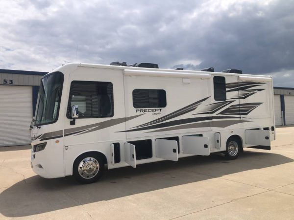 6305608cfeae7241d83a39c5 2018 Jayco Class A RV PRECEPT 31UL