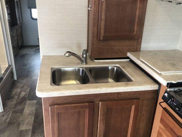 630560b250877533b034c3a4 2018 Jayco Class A RV PRECEPT 31UL