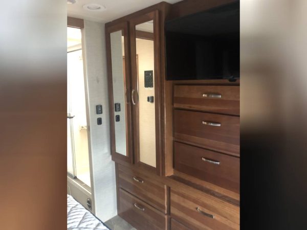 630560d8762c7617cb75d695 2018 Jayco Class A RV PRECEPT 31UL