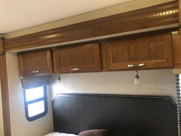630560e92c1a5f76152e5bee 2018 Jayco Class A RV PRECEPT 31UL