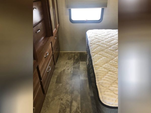 630560eef00f4a4900023193 2018 Jayco Class A RV PRECEPT 31UL