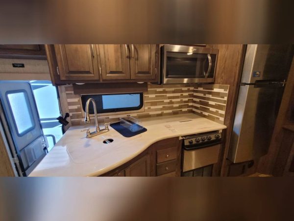 630bde35affc5b1e33693872 2019 Coachmen Class A RV MIRADA 32SS