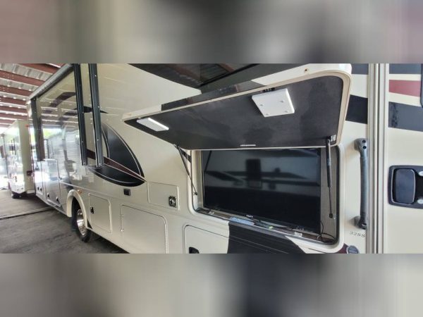 630bde3ba84df82a5e3a65a6 2019 Coachmen Class A RV MIRADA 32SS
