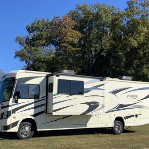 633cb02ca550d50aa011ea34 2019 Forest River Class A RV FR3 32DS