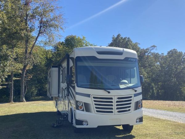633cb1aeecb8682ade400203 2019 Forest River Class A RV FR3 32DS