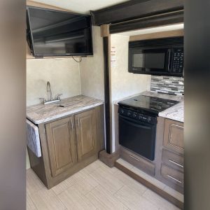 633ce291fb0d3b2bb01cfb76 2019 Forest River Class A RV FR3 32DS