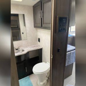 633ce37d1cbc966f0e08449b 2019 Forest River Class A RV FR3 32DS