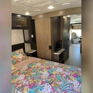 633ce8da285b9c19b13dbdcb 2019 Forest River Class A RV FR3 32DS