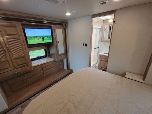 63476f222bb2d1608753ed7c 2019 Jayco Class A RV PRECEPT PRESTIGE 36B