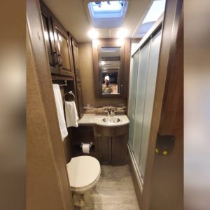 634e0097362e5077e10af485 2019 Thor Motor Coach Class A RV HURRICANE 29M