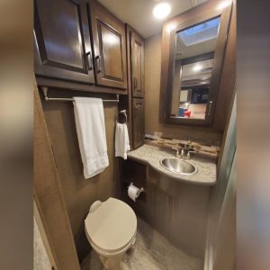 634e009f16655b556a551608 2019 Thor Motor Coach Class A RV HURRICANE 29M