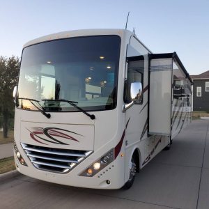 634e012c3242f56116208942 2019 Thor Motor Coach Class A RV HURRICANE 29M