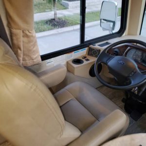 634e013ba42e8372d5611184 2019 Thor Motor Coach Class A RV HURRICANE 29M