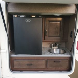 634e0148d2cb4d3806383f19 2019 Thor Motor Coach Class A RV HURRICANE 29M