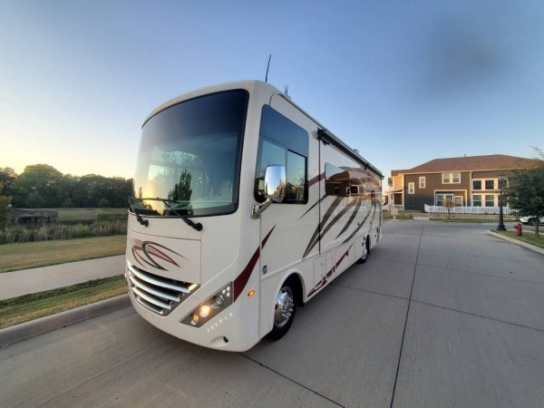 634e014ddee67a651a30da30 2019 Thor Motor Coach Class A RV HURRICANE 29M