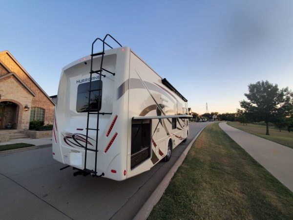 634e01596d90f7564b36e39c 2019 Thor Motor Coach Class A RV HURRICANE 29M