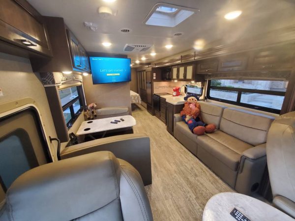 634e015f0bb21a764c491363 2019 Thor Motor Coach Class A RV HURRICANE 29M