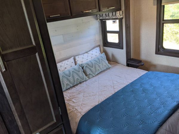 634f1f2e5194ee382679eedb 2020 Jayco Class A RV ALANTE 26X