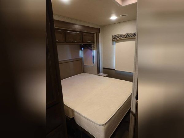 6350e535ee088131ab3557de (1) 2020 Jayco Class A RV Alante