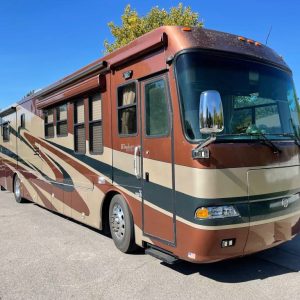 635588a5b0209213c56e1f19 2005 Monaco Class A RV WINDSOR 40PAQ