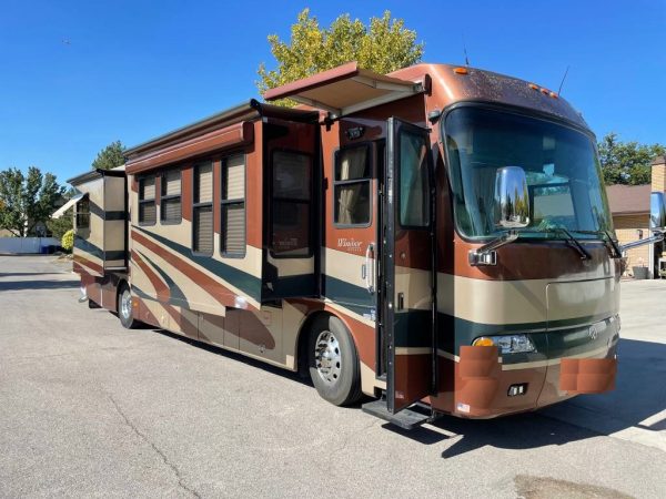 635588b9458a814cdf1c8780 2005 Monaco Class A RV WINDSOR 40PAQ