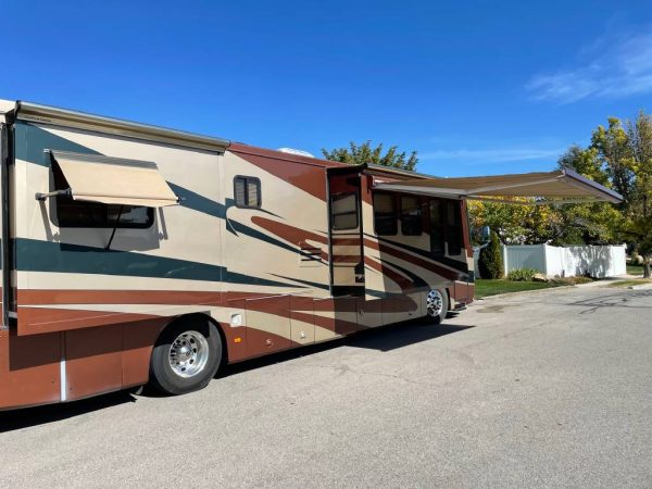 63558aa7a3fcc323d068010f 2005 Monaco Class A RV WINDSOR 40PAQ