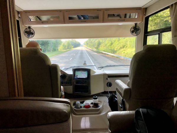 635fca33451f4e2c2c76fb7b 2019 Thor Motor Coach Class A RV Hurricane 27B