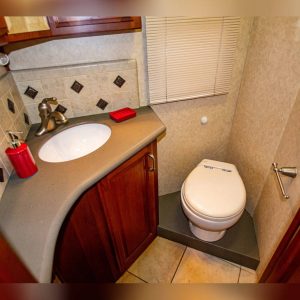 637714a75be4d022656899e8 (1) 2007 American Coach Class A RV American Tradition 40Z