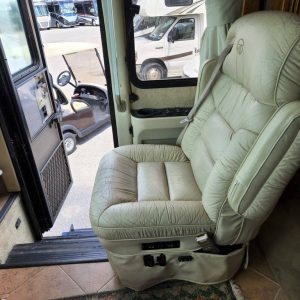 6378815be7eccf736851d105 2005 Monaco Class A RV DYNASTY 42