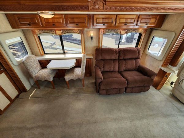 6378815ce7eccf736851d106 2005 Monaco Class A RV DYNASTY 42