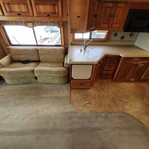 6378815ce7eccf736851d107 2005 Monaco Class A RV DYNASTY 42