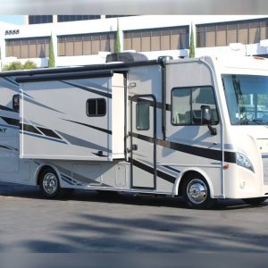 6388564e869c397c5e1c8a51 2020 Winnebago Class A RV INTENT 28Y