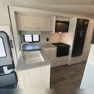 63885650869c397c5e1c8a5c 2020 Winnebago Class A RV INTENT 28Y