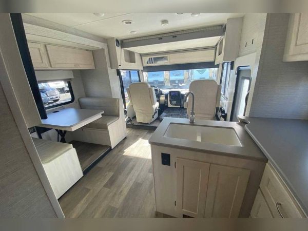 63885653869c397c5e1c8a6a 2020 Winnebago Class A RV INTENT 28Y