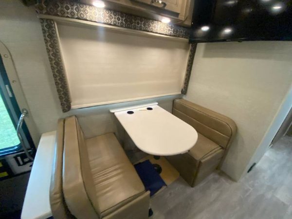638b3ad841d2d11fa06a0679 2018 Jayco Class A RV Precept 29V