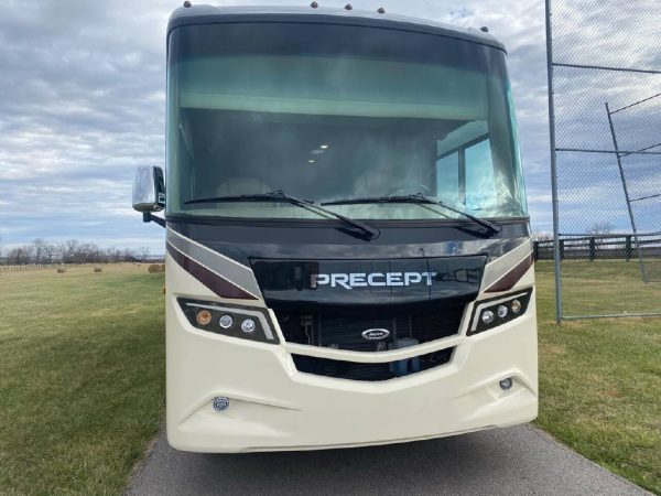 638b3ad86f731704da133418 2018 Jayco Class A RV Precept 29V
