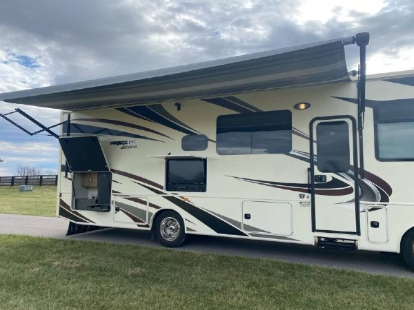 638b3ad873644202f11962c5 2018 Jayco Class A RV Precept 29V