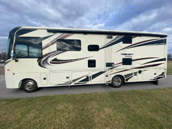 638b3ad87c03b16cf97b290f 2018 Jayco Class A RV Precept 29V