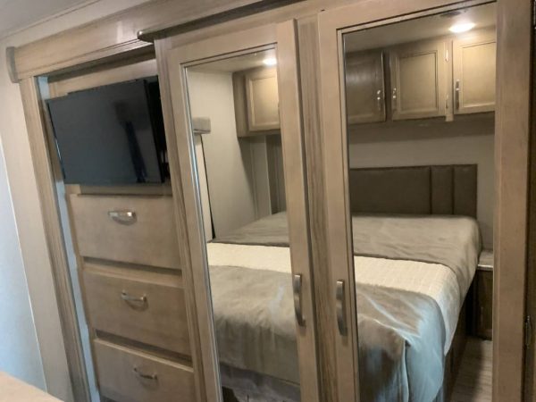 638fa1217a1eab48f82673c5 2019 Entegra Coach Class A RV VISION 29S