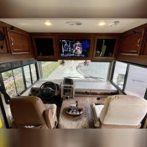 63926a7ed6e4601daa74e6e2 2014 Fleetwood Class A RV BOUNDER 33C