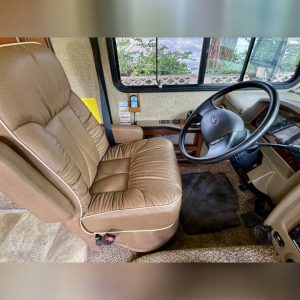 63926a821dbd7f0e184195fe 2014 Fleetwood Class A RV BOUNDER 33C