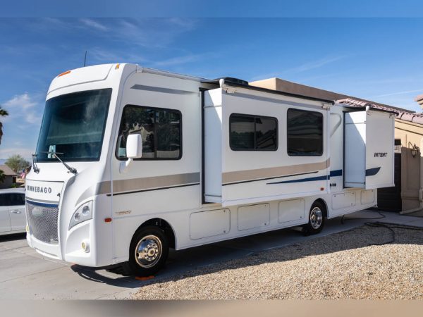 6397ea49280755126e1c9bc3 2018 Winnebago Class A RV INTENT 30R